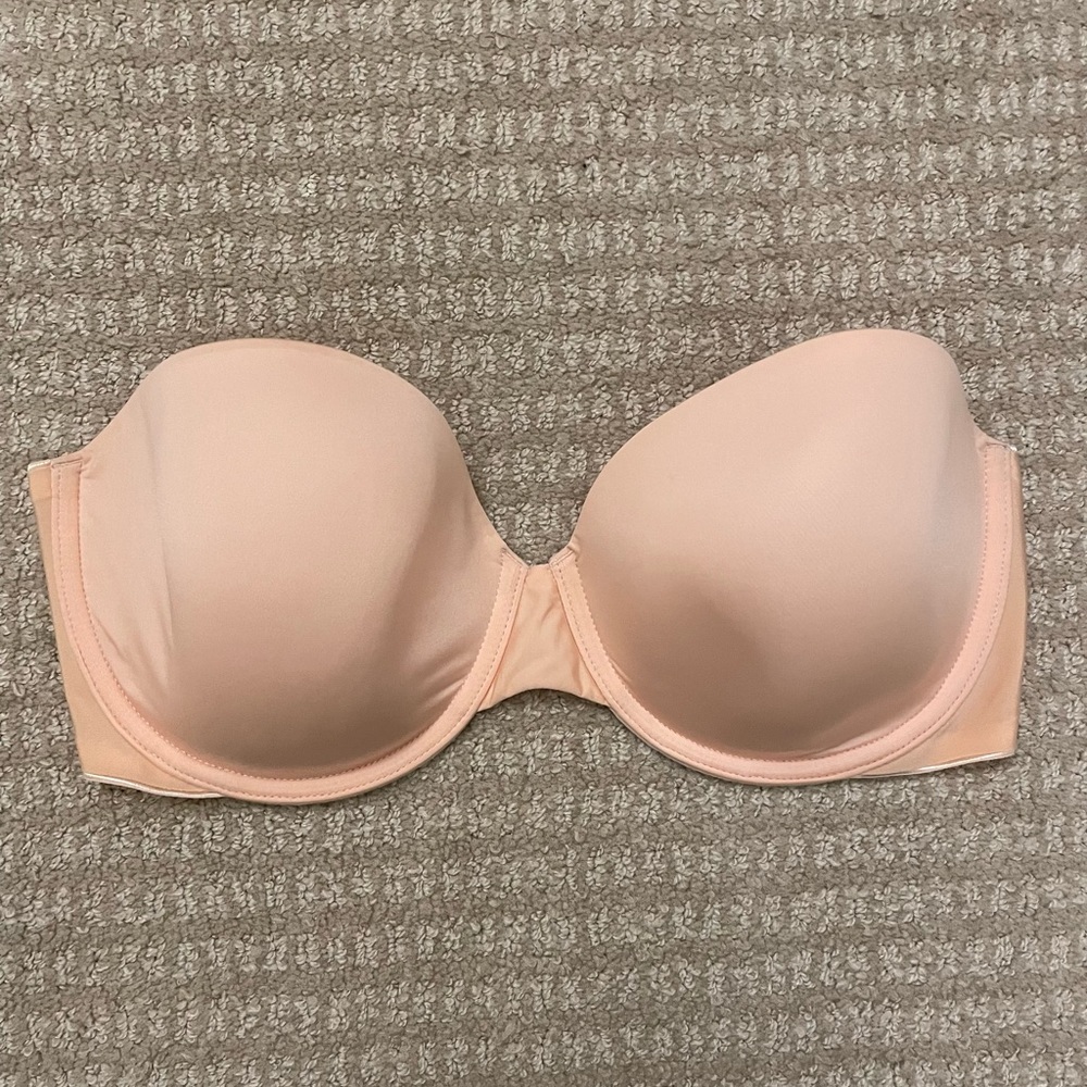 Victoria’s Secret Strapless Bra